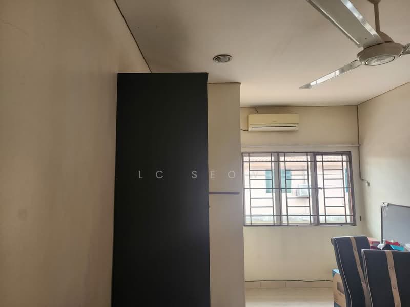 2-storey Terraced House for Sale in Shah Alam (Selangor) - LC Seow - Living Room - PropertyGuru.com.my