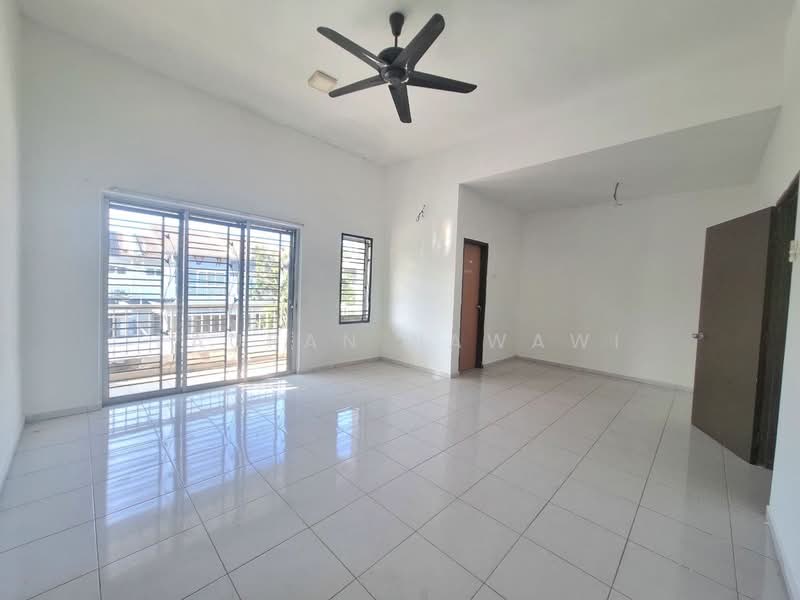 2-storey Terraced House for Sale in Nilai (Negeri Sembilan) - Fauran Nawawi - Living Room - PropertyGuru.com.my