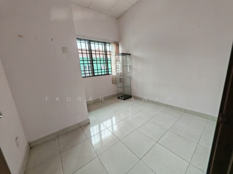 2-storey Terraced House for Sale in Semenyih (Selangor) - Fauran Nawawi - PropertyGuru.com.my
