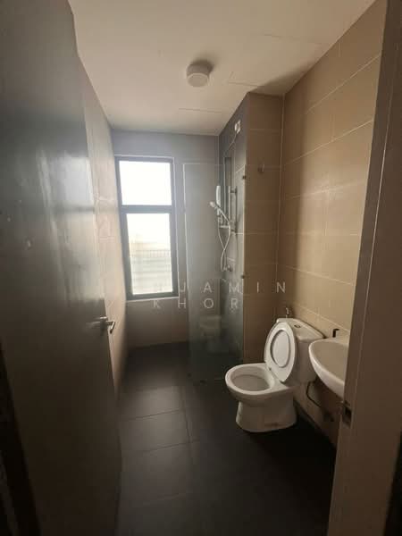 Service Residence for Rent at Zentro Residences Serviced Apartment - Benjamin Khor - Master Bath - PropertyGuru.com.my
