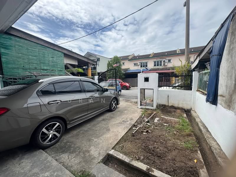 2-storey Terraced House for Sale in Taman Sri Haneco (Semenyih) - Fauran Nawawi - PropertyGuru.com.my