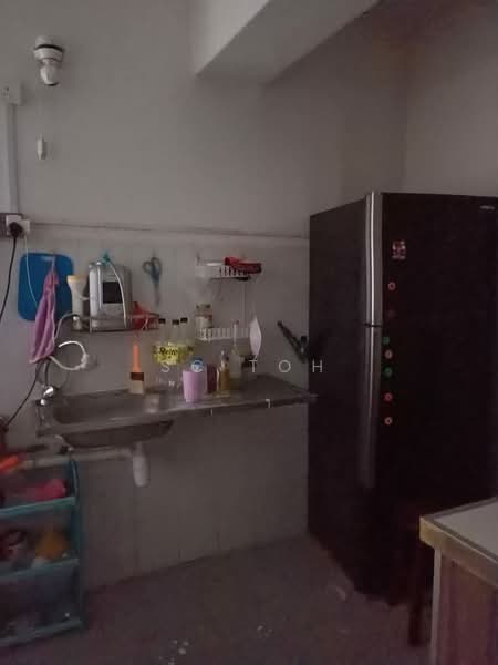 Condominium for Rent at Danau Idaman - SC Toh - Kitchen - PropertyGuru.com.my