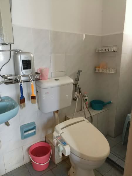 Condominium for Rent at Danau Idaman - SC Toh - Bathroom - PropertyGuru.com.my
