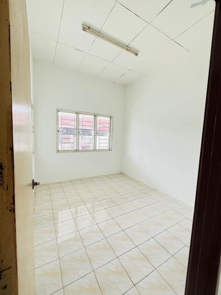 1-storey Terraced House for Sale in Klang (Selangor) - Fauran Nawawi - PropertyGuru.com.my