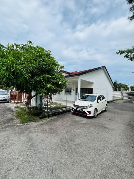 1-storey Terraced House for Sale in Klang (Selangor) - Fauran Nawawi - PropertyGuru.com.my