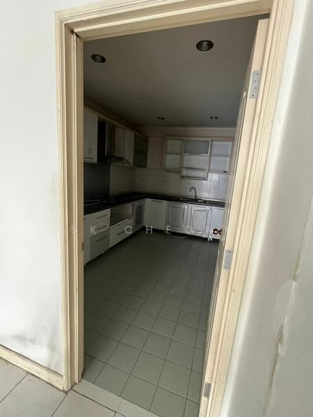 Duta Ria untuk Untuk Disewa - RM 1,600 /bulan, Mac 2026 - Kitchen - PropertyGuru.com.my