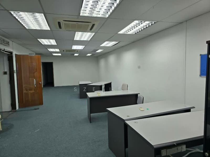 Shop / Office for Rent in Taman Molek (Johor Bahru) - Sze Lee - Interior - PropertyGuru.com.my