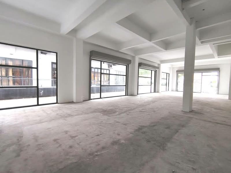 Shop for Rent in Taman Molek (Johor Bahru) - Sze Lee - Interior - PropertyGuru.com.my