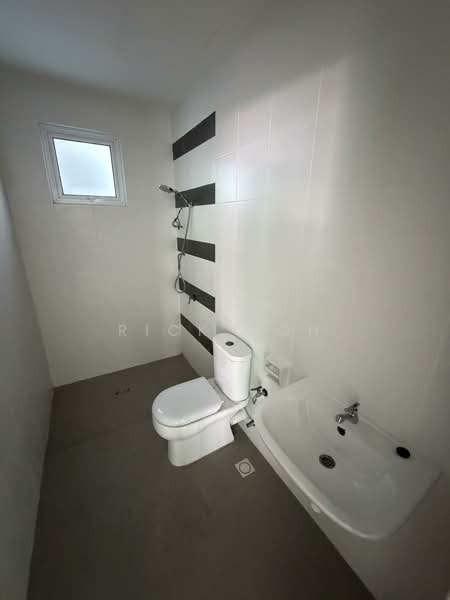 Imperial Residences untuk Untuk Dijual - RM 705,000, Mac 2026 - Bathroom - PropertyGuru.com.my