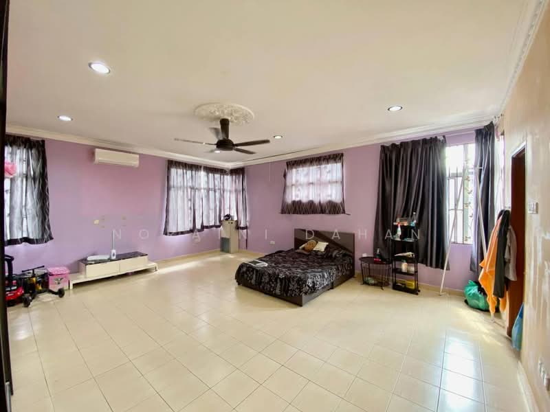 Taman Kajang Impian untuk Untuk Dijual - RM 998,000, Apr 2026 - Bedroom - PropertyGuru.com.my