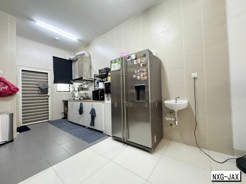 2-storey Terraced House for Sale in Bukit Raja (Selangor) - Cassey Lim - Kitchen - PropertyGuru.com.my