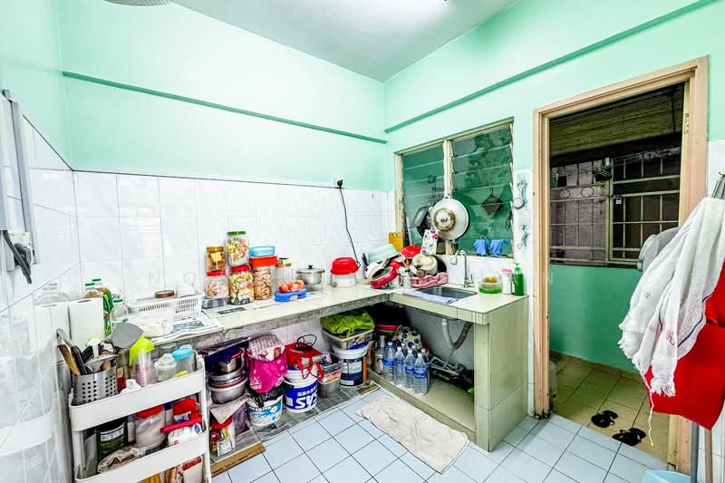 Service Residence for Sale at Brunsfield Riverview - Noraini Dahan - Kitchen - PropertyGuru.com.my