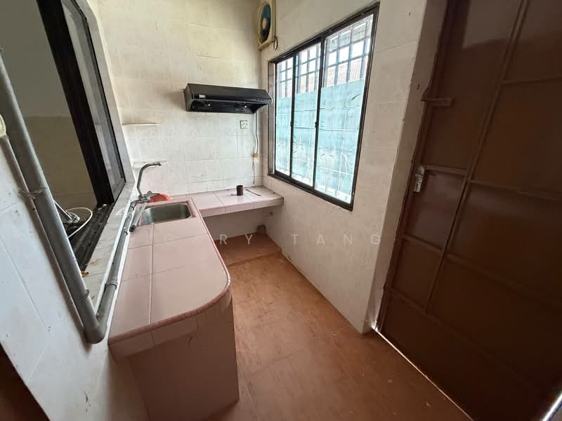 Sungai Siput untuk Untuk Dijual - RM 250,000, Mac 2026 - Kitchen - PropertyGuru.com.my