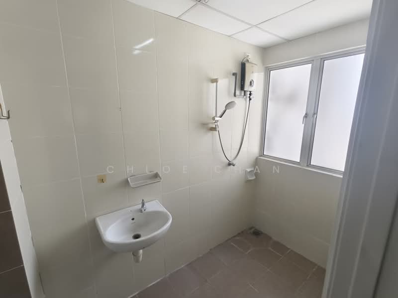 Condominium for Sale at The iResidence - Chloe Chan - Bathroom - PropertyGuru.com.my