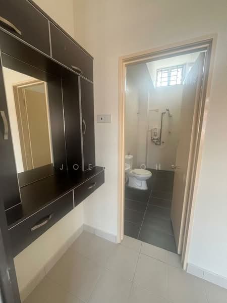 Taman Tasik Prima untuk Untuk Dijual - RM 648,000, Apr 2026 - Bathroom - PropertyGuru.com.my