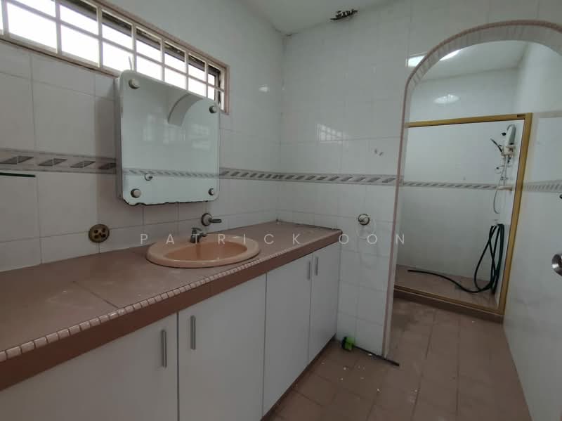 2-storey Terraced House for Sale in Bukit Jelutong (Shah Alam) - Patrick Oon - Bathroom - PropertyGuru.com.my