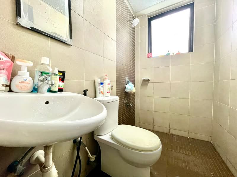 Condominium for Sale at Tamara - Azizirrahim . - Bathroom - PropertyGuru.com.my