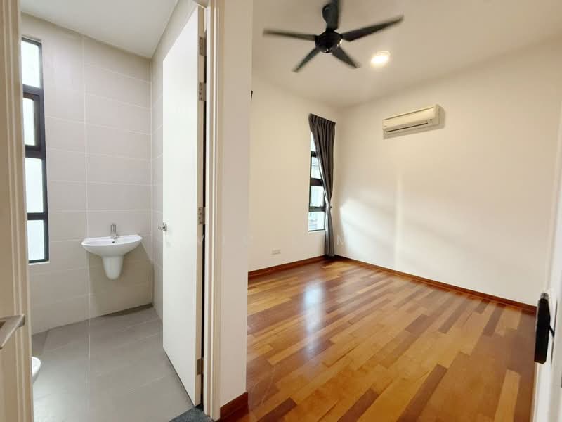 Cluster House for Sale in Eco Botanic (Iskandar Puteri (Nusajaya)) - Vic Lim - Bathroom - PropertyGuru.com.my