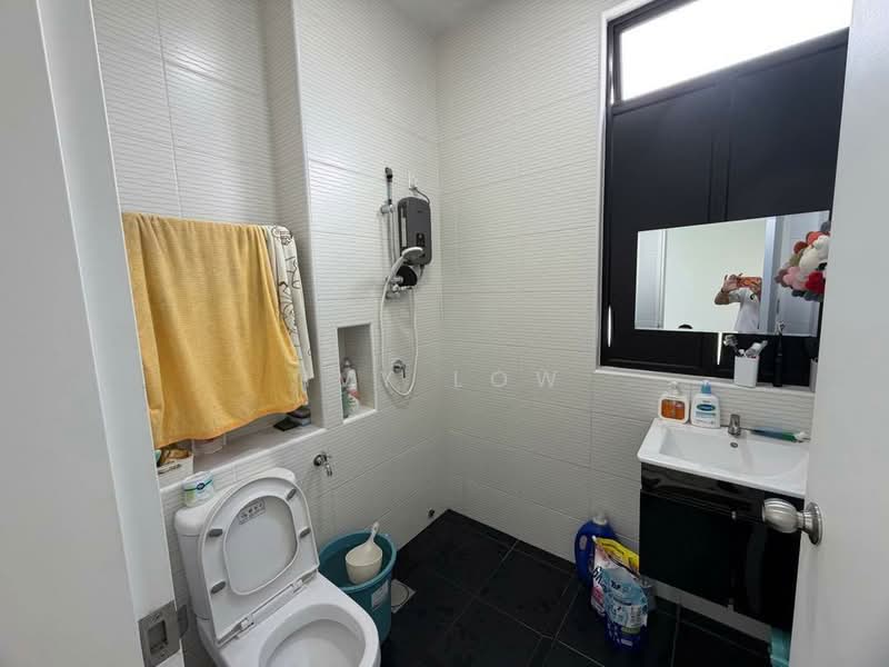 Terraced House for Sale in Kota Masai (Pasir Gudang) - Ivy Low - Bathroom - PropertyGuru.com.my