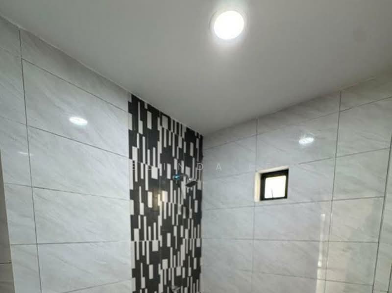 Kampung Mahmoodiah untuk Untuk Dijual - RM 1,180,000, Mac 2026 - Bathroom - PropertyGuru.com.my