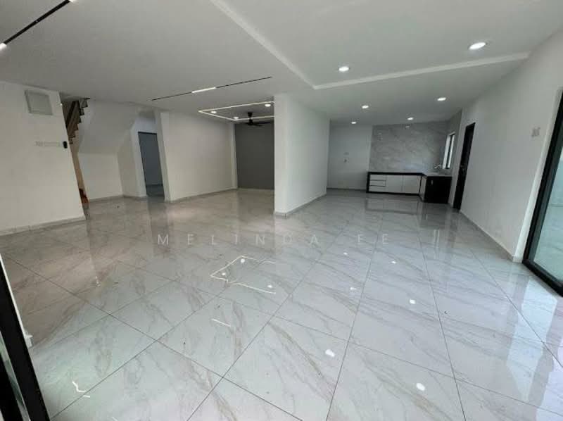 Kampung Mahmoodiah untuk Untuk Dijual - RM 1,180,000, Mac 2026 - Living Room - PropertyGuru.com.my