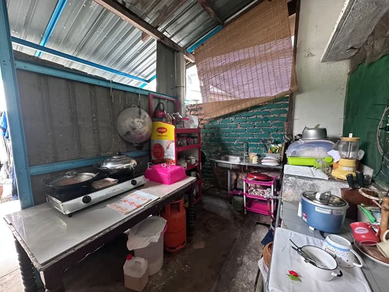 2-storey Terraced House for Sale in Taman Ehsan (Kepong) - Kenji Ti - Kitchen - PropertyGuru.com.my