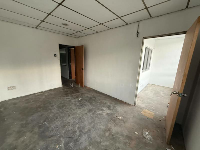 Shop for Sale in Taman Tasek (Johor Bahru) - Daniel Yong - Interior - PropertyGuru.com.my