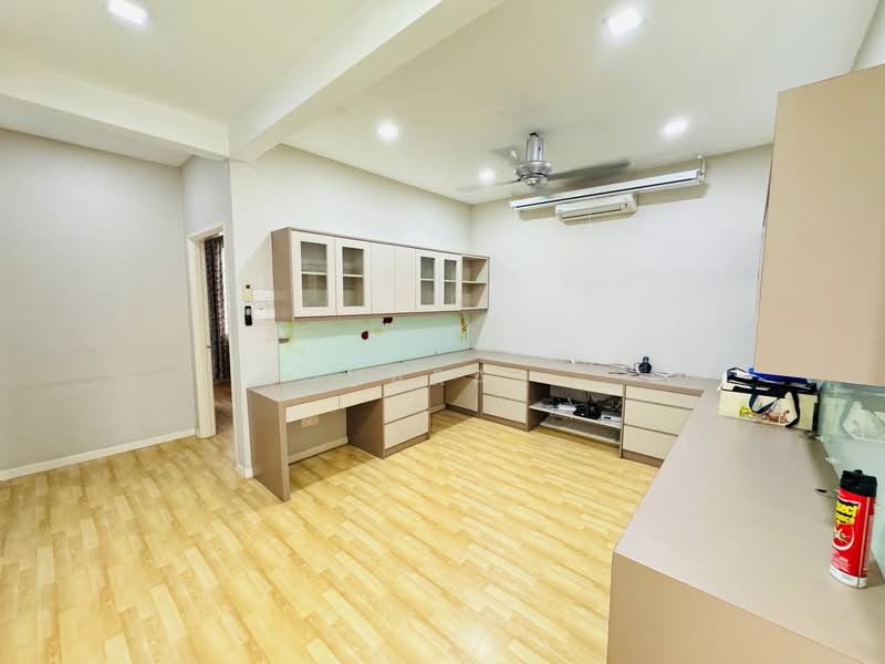 2-storey Terraced House for Sale in Bukit Raja (Selangor) - Loharaj . - PropertyGuru.com.my