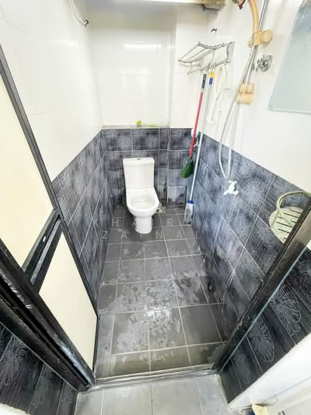 Flat for Sale at Inai - Khairul Zainal - Bathroom - PropertyGuru.com.my