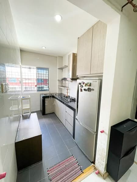Flat for Sale at Inai - Khairul Zainal - Kitchen - PropertyGuru.com.my