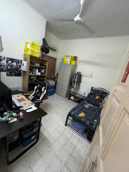 Rumah Teres 2 Tingkat untuk Dijual di Taman Rasah Jaya - Roy Law - PropertyGuru.com.my