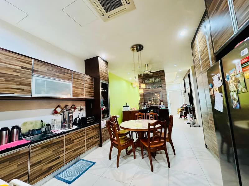 3-storey Terraced House for Sale in Tanjung Bungah (Penang) - Rick Goh - Kitchen - PropertyGuru.com.my