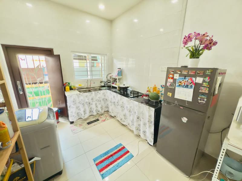 Terraced House for Sale in Kapar (Selangor) - Khairul Zainal - Kitchen - PropertyGuru.com.my