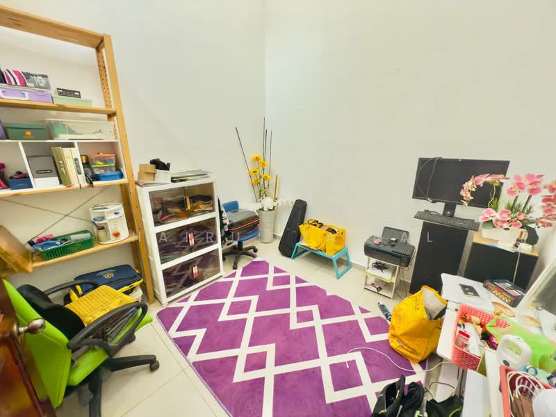 Terraced House for Sale in Kapar (Selangor) - Khairul Zainal - Room - PropertyGuru.com.my