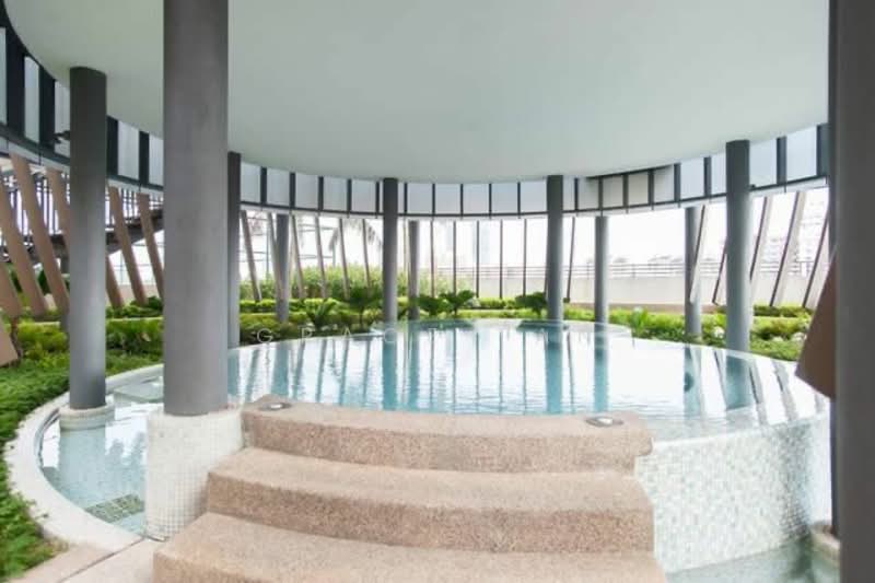 Eve Suite / NZX Square untuk Untuk Disewa - RM 2,000 /bulan, Mac 2026 - Pool - PropertyGuru.com.my