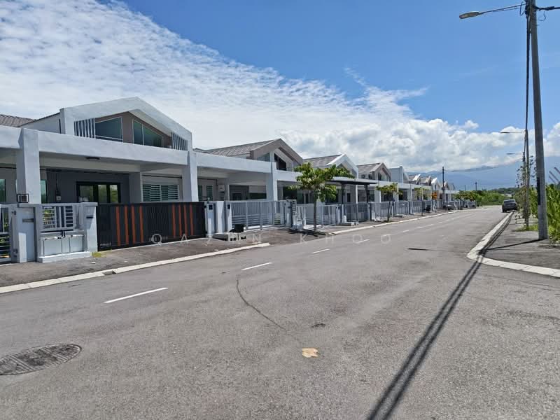 1-storey Terraced House for Rent in Ipoh (Perak) - Qazin Khoo - Exterior - PropertyGuru.com.my