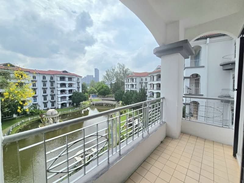 Pangsapuri untuk Dijual di Casa Venicia Apartment - Azrul Ismail - Balcony - PropertyGuru.com.my