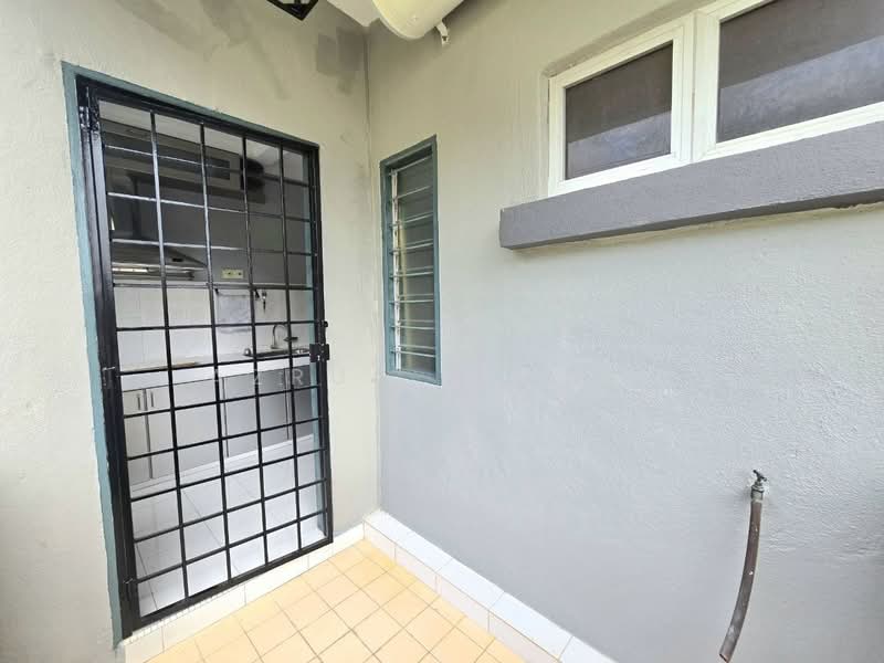 Apartment for Sale at Casa Venicia Apartment - Azrul Ismail - Kitchen - PropertyGuru.com.my