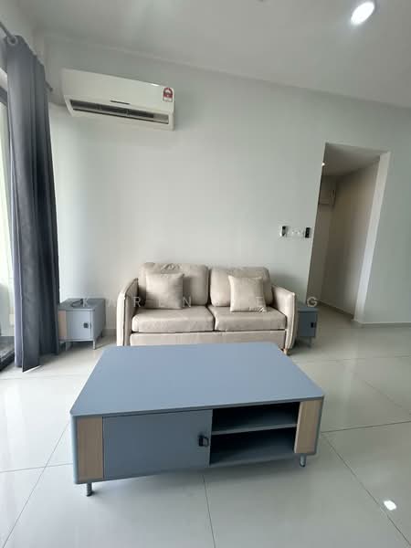 Amberside @ Country Garden Danga Bay untuk Untuk Disewa - RM 2,300 /bulan, Mac 2026 - Living Room - PropertyGuru.com.my