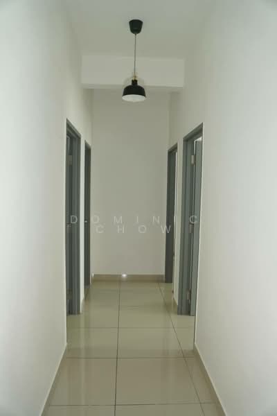 Service Residence for Rent at Meridin Bayvue Serviced Apartment - Dominic Chow - Corridor - PropertyGuru.com.my