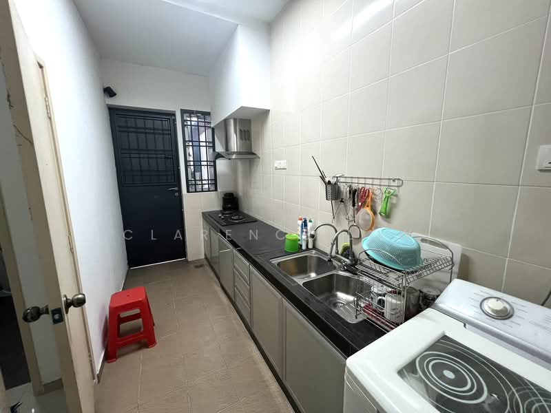 Cluster House for Sale in Sri Pulai Perdana 2 (Skudai) - Clarence Low - Kitchen - PropertyGuru.com.my