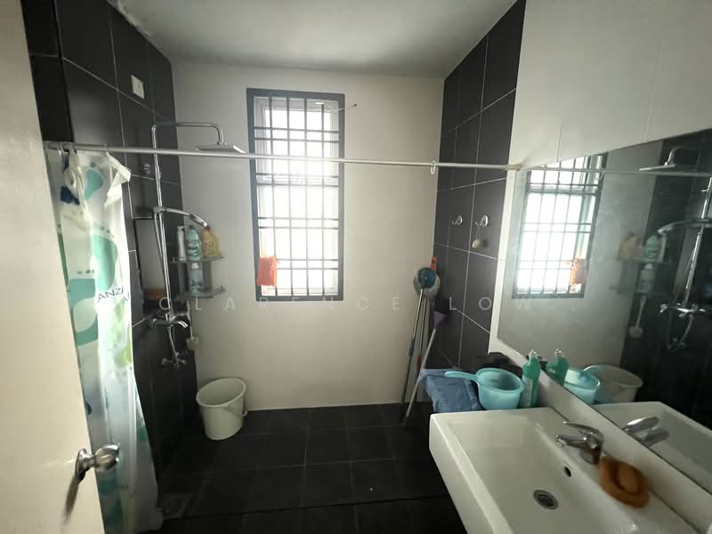 Cluster House for Sale in Sri Pulai Perdana 2 (Skudai) - Clarence Low - Bathroom - PropertyGuru.com.my