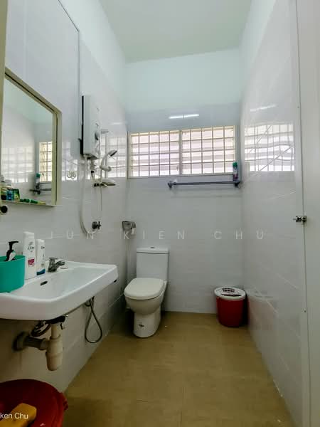 2-storey Terraced House for Sale in Taman Mega Jaya (Ampang) - Jun Kien Chu - Bathroom - PropertyGuru.com.my