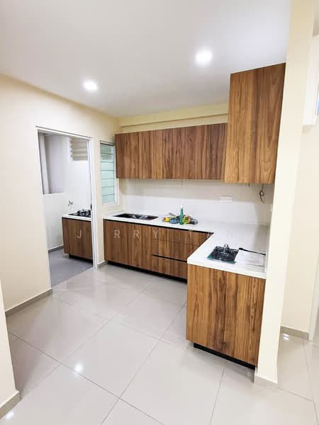 Havana Beach Residences untuk Untuk Disewa - RM 1,600 /bulan, Mac 2026 - Kitchen - PropertyGuru.com.my