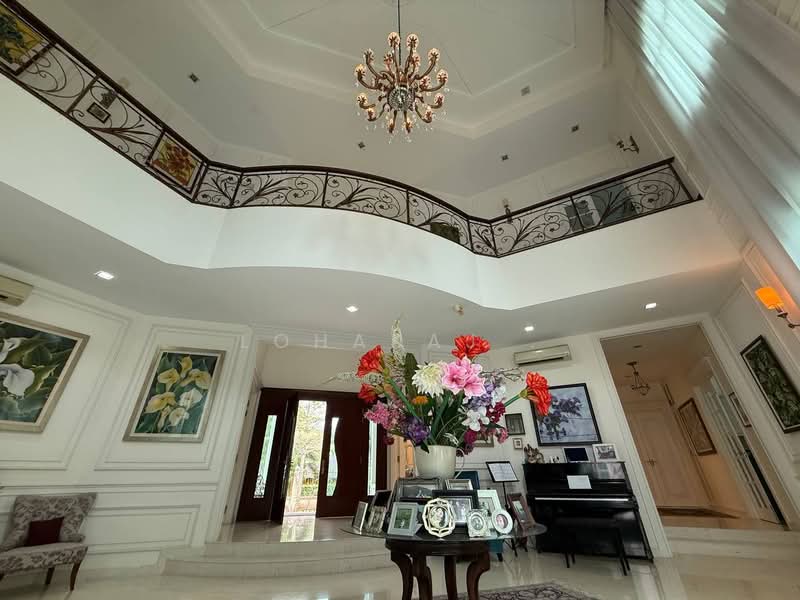 Bungalow for Sale in Saujana Impian (Kajang) - Loharaj . - Entrance - PropertyGuru.com.my