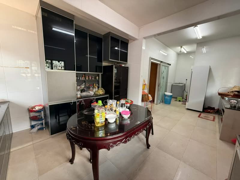 Impian Ema Impians Emas untuk Untuk Dijual - RM 1,800,000, Mac 2026 - Kitchen - PropertyGuru.com.my