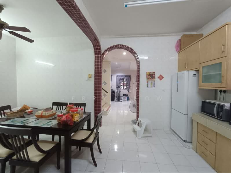 Taman Pengkalan Perdana untuk Untuk Dijual - RM 350,000, Mac 2026 - Dining Room - PropertyGuru.com.my