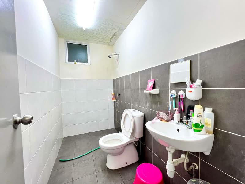 Apartment for Sale at Melodi Perdana - Amzar Faiz - Bathroom - PropertyGuru.com.my