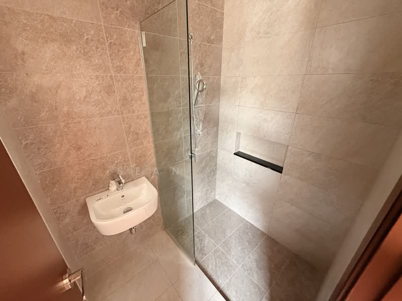 Rumah Berkembar untuk Dijual di Rawang (Selangor) - Sean Yong - Bathroom - PropertyGuru.com.my