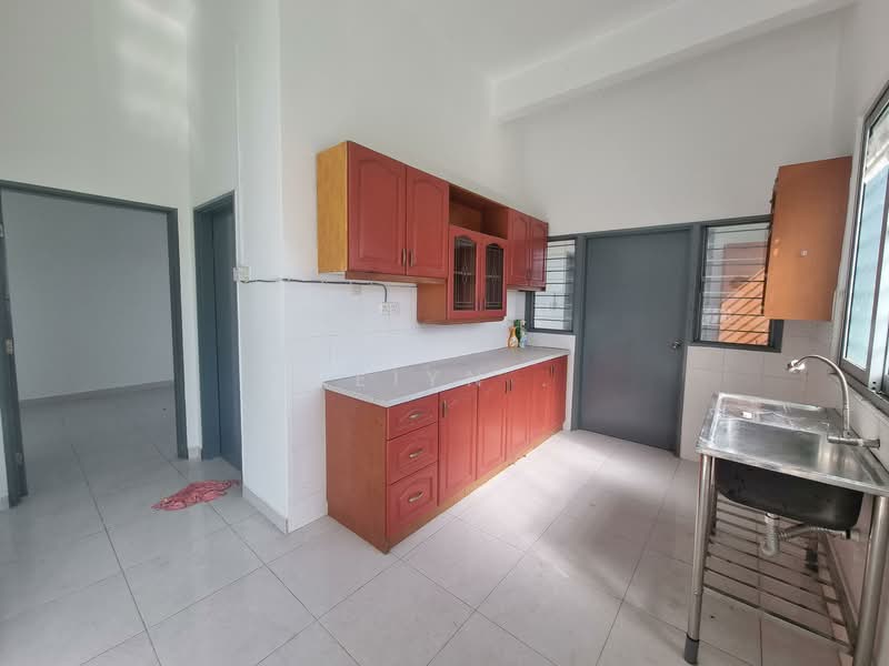 2-storey Terraced House for Rent in Kuala Selangor (Selangor) - Reiyn . - Kitchen - PropertyGuru.com.my
